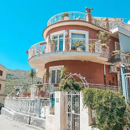 Etna Apartment